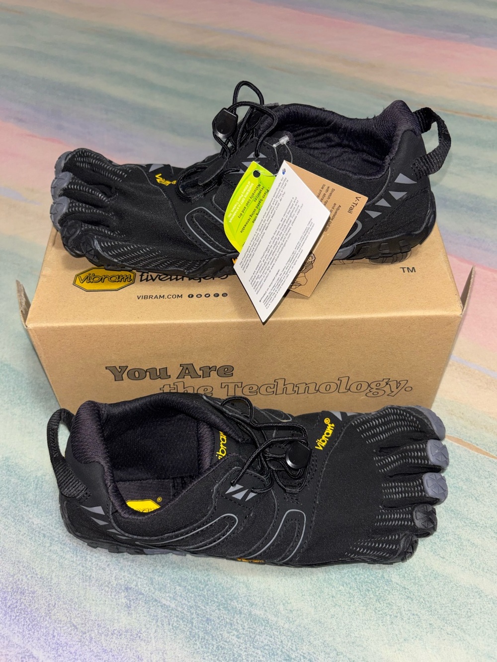Vibram Five fingers V-Trail shoes black grey size 41 new in box
